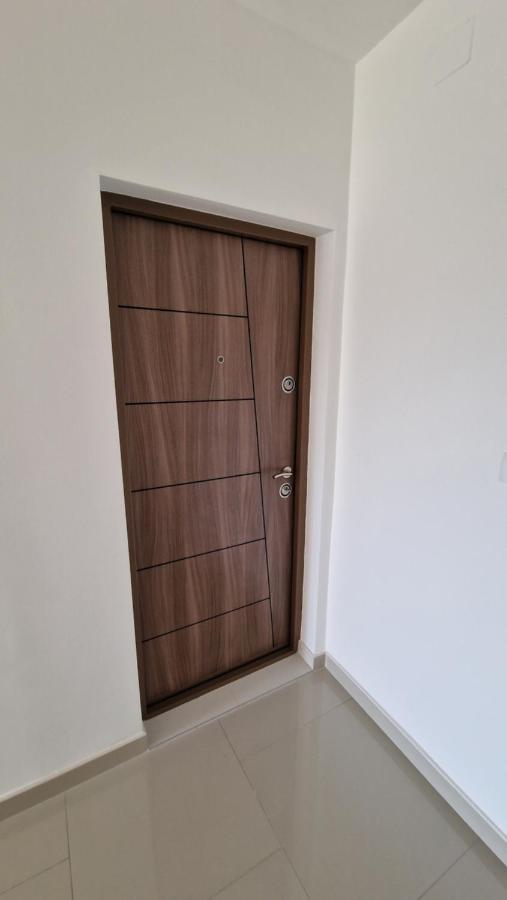 Apartman Tolosi 2 Apartment พอดโกริกา ภายนอก รูปภาพ